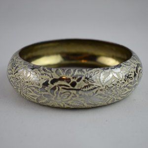 Etched Gold Bangle Bracelet with Metal Floral Rose Pattern